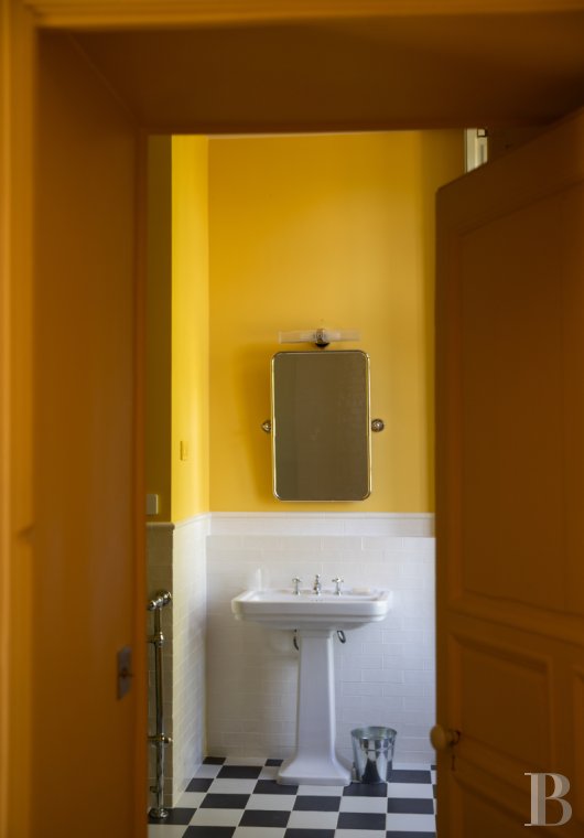 A château and its outbuildings in walled grounds to the north-east of Falaise, in Calvados - photo  n°23